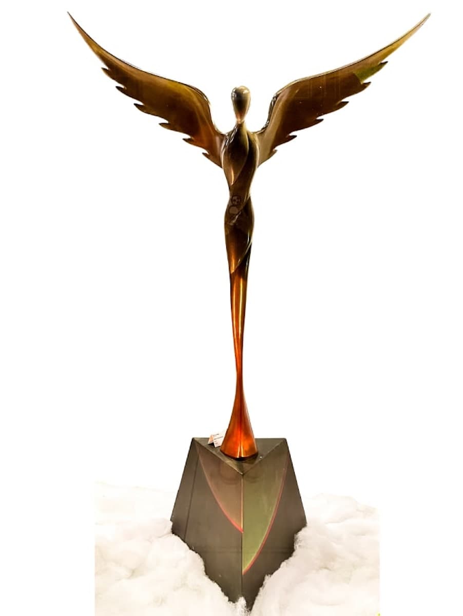 Sculpture at El Dorado Gallery — Angel Reconciliation